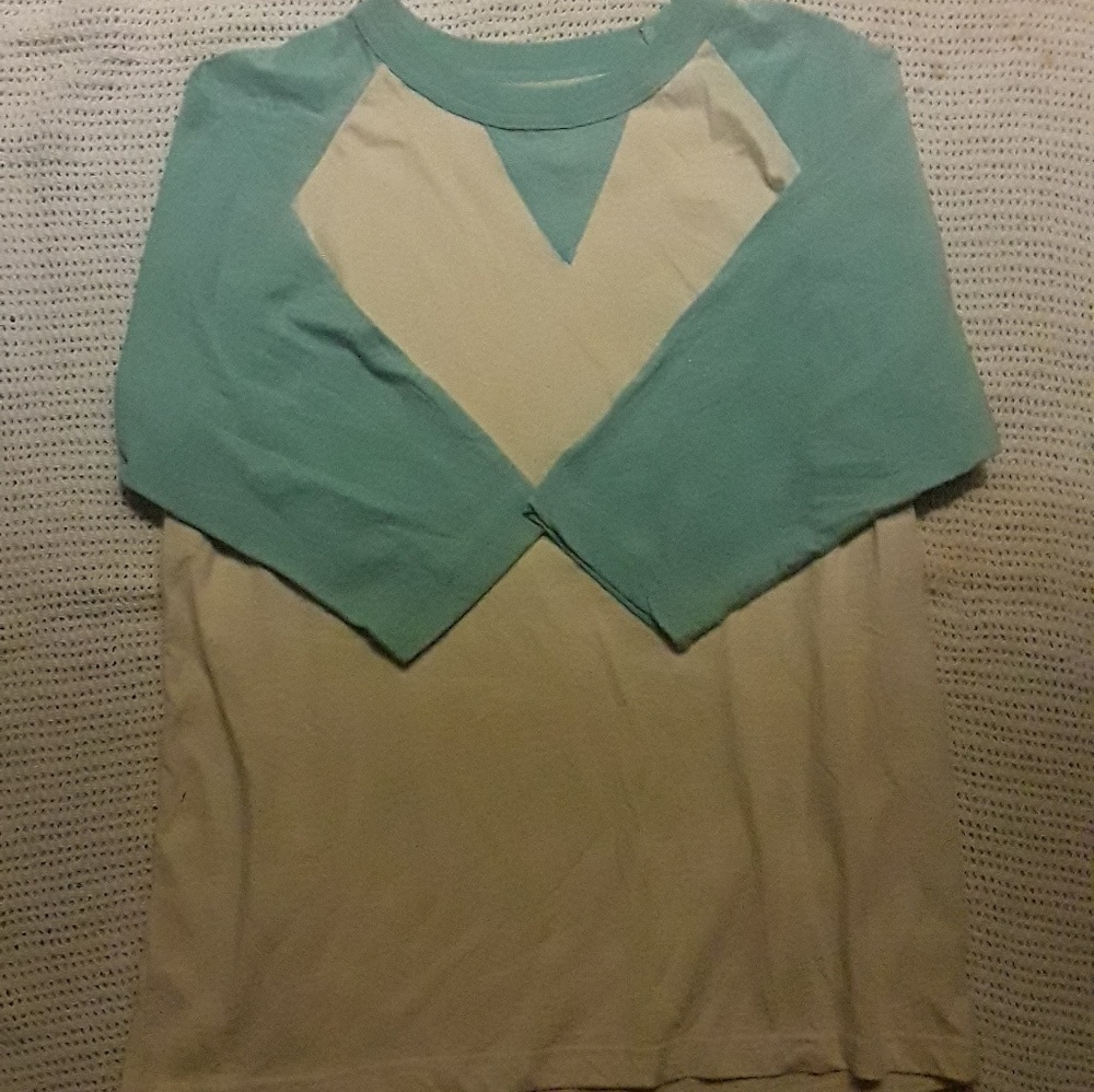 👾3 for $15👾 Rawlings Baseball Tee